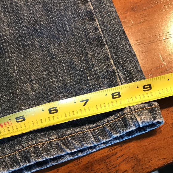 Levi’s Signature Low Rise Boot Cut Jeans - Picture 9 of 9